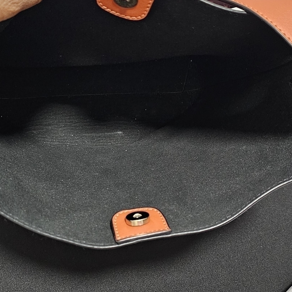 Women's Black and Maroon Leather Bucket Bag - Picture 3 of 11